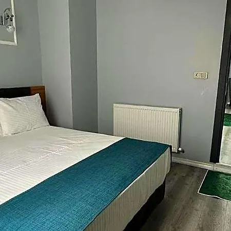 Asgard Bed & Breakfast 3*