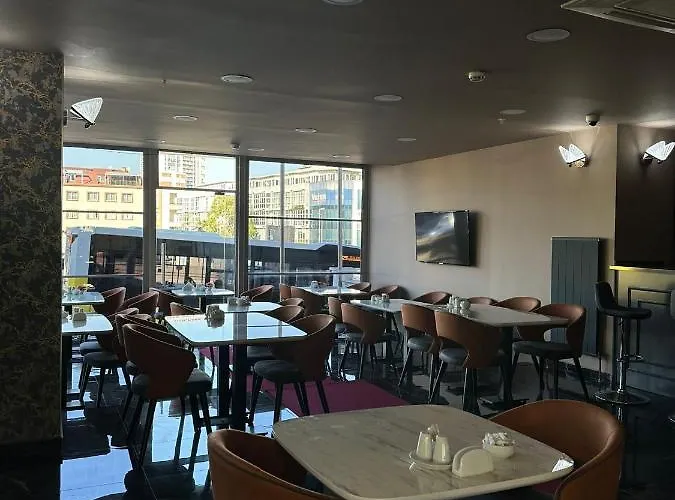 Oda ve Kahvaltı Asgard İstanbul